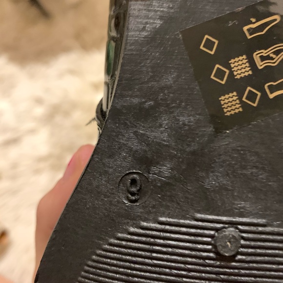 croc print ankle boots - Picture 3 of 3